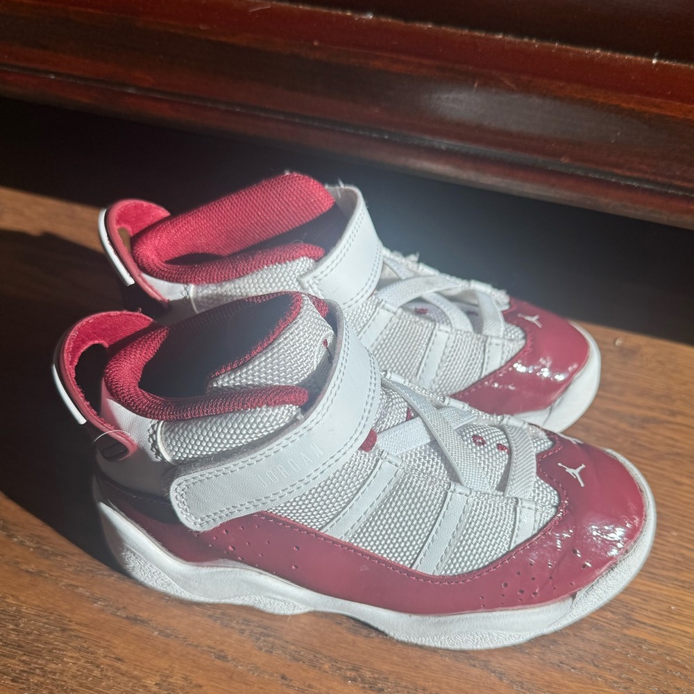Toddler 9 Nike Air Jordan 6 Rings White and Red Athletic Tennis Shoes